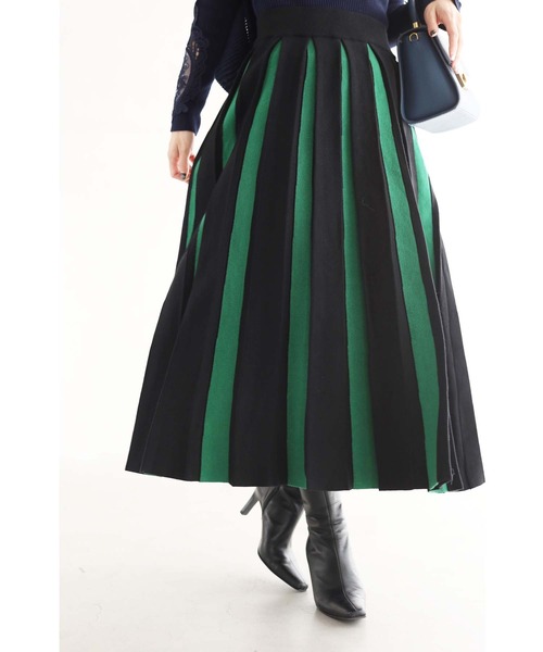 cawaii(カワイイ)の「幅広プリーツのバイカラーラインニットスカート(スカート・レディース・グリーン・FREE)」の9枚目の写真