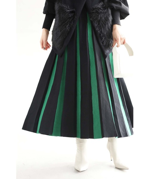 cawaii(カワイイ)の「幅広プリーツのバイカラーラインニットスカート(スカート・レディース・グリーン・FREE)」の14枚目の写真