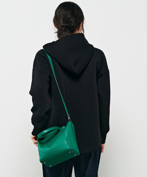 MELROSE claire(メルローズ クレール)の「【スッキリとスポーティーで上品な生地感☆大人っぽく落ち着きのあるパーカー♪】(パーカー・レディース・オフホワイト/ベージュ/ブラック・FREE)」の15枚目の写真