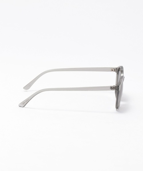 Andemiu（アンデミュウ）の「ボストンサングラスUV191526（サングラス・レディース・ベージュ/ブラウン/グレー・FREE）」の8枚目の写真