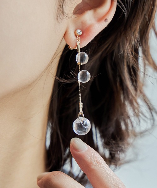 niana（ニアナ）の「大粒クリアパールドロップイヤリング（イヤリング・レディース・ゴールド/シルバー・FREE）」の4枚目の写真