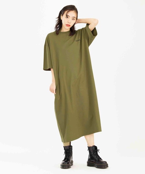 X-girl（エックスガール）の「VERTICAL WORD LOGO S/S TEE DRESS（ワンピース・レディース・ブラック/ライトパープル/オリーブ・S/M）」の20枚目の写真