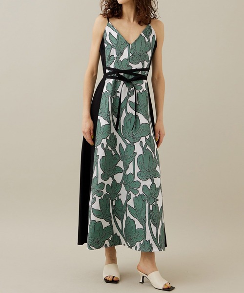 EBONY（エボニー）の「【EBONY/エボニー】マグノリアキャミソールフレアドレス（ワンピース・レディース・イエロー/グリーン・1/2）」の2枚目の写真