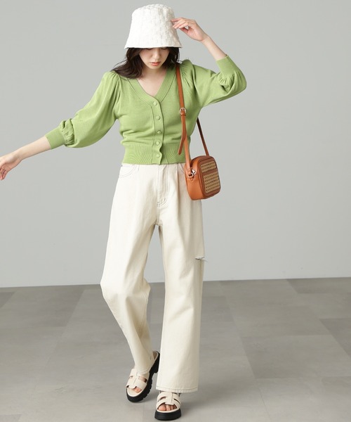 FREE'S MART(フリーズマート)の「【3サイズ展開XS-M】サイドカットタックワイドデニムパンツ【低身長サイズ有】(デニムパンツ・レディース・ブルー系その他2/ホワイト・MEDIUM/SMALL/X-SMALL)」の6枚目の写真