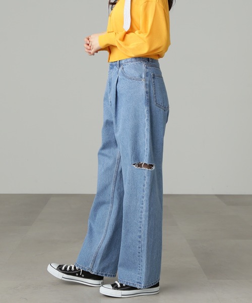FREE'S MART(フリーズマート)の「【3サイズ展開XS-M】サイドカットタックワイドデニムパンツ【低身長サイズ有】(デニムパンツ・レディース・ブルー系その他2/ホワイト・MEDIUM/SMALL/X-SMALL)」の20枚目の写真
