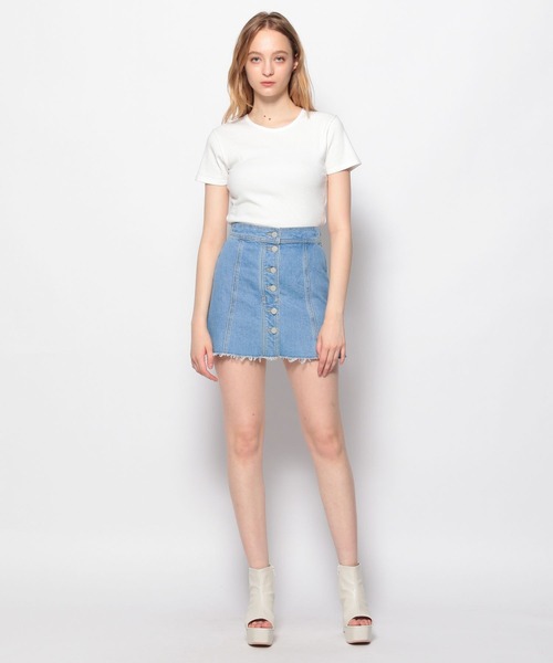 FOREVER 21(フォーエバー トゥエンティーワン)の「【BASIC】クロップドTシャツ(Tシャツ/カットソー・レディース・オレンジ/ライトインディゴブルー/オフホワイト/ブラック・SMALL/MEDIUM)」の10枚目の写真
