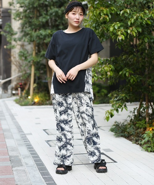 チチカカ(チチカカ)の「リーフプリントコンビ プルオーバー(Tシャツ/カットソー・レディース・ブラック/カーキ・FREE)」の3枚目の写真