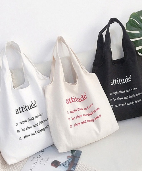 Silly(シリー)の「【A4サイズもラクラク納まる】刺繍トートバッグ(トートバッグ・レディース・ブラック/ホワイト/アイボリー・ONESIZE)」の4枚目の写真