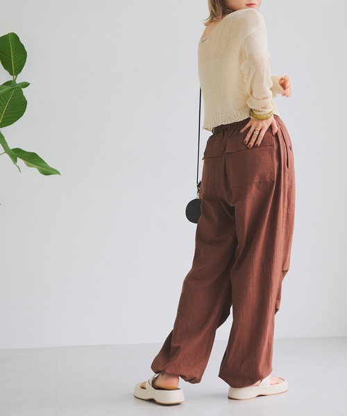 Crisp(クリスプ)の「ナチュラルパラシュートパンツ(カーゴパンツ・レディース・ブラウン/ホワイト・FREE)」の13枚目の写真