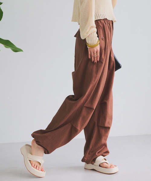 Crisp(クリスプ)の「ナチュラルパラシュートパンツ(カーゴパンツ・レディース・ブラウン/ホワイト・FREE)」の15枚目の写真