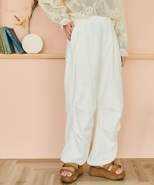 Crisp(クリスプ)の「ナチュラルパラシュートパンツ(カーゴパンツ・レディース・ブラウン/ホワイト・FREE)」の4枚目の写真