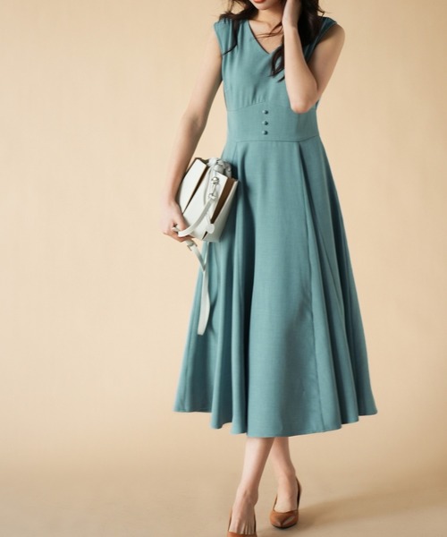 SAISON DE PAPILLON（セゾンドパピヨン）の「Vネックフレアロング丈ワンピース（ワンピース・レディース・ブルーグリーン/ブラック/ラベンダー/ピンク/ベージュ・S/L/M）」の3枚目の写真