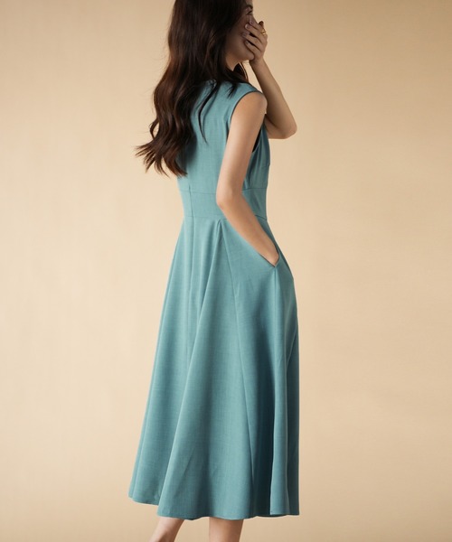 SAISON DE PAPILLON（セゾンドパピヨン）の「Vネックフレアロング丈ワンピース（ワンピース・レディース・ブルーグリーン/ブラック/ラベンダー/ピンク/ベージュ・S/L/M）」の8枚目の写真