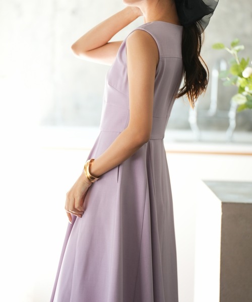 SAISON DE PAPILLON（セゾンドパピヨン）の「Vネックフレアロング丈ワンピース（ワンピース・レディース・ブルーグリーン/ブラック/ラベンダー/ピンク/ベージュ・S/L/M）」の17枚目の写真