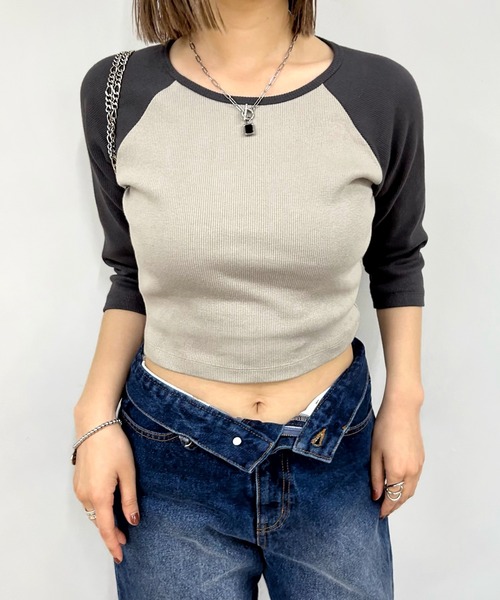 WHO'S WHO gallery（フーズフーギャラリー）の「バイカラーリブラグランT（Tシャツ/カットソー・レディース・アイボリー/ホワイト/ライトグレー・FREE）」の3枚目の写真