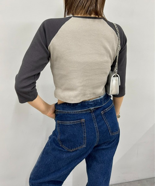 WHO'S WHO gallery（フーズフーギャラリー）の「バイカラーリブラグランT（Tシャツ/カットソー・レディース・アイボリー/ホワイト/ライトグレー・FREE）」の7枚目の写真