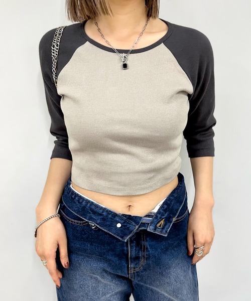 WHO'S WHO gallery（フーズフーギャラリー）の「バイカラーリブラグランT（Tシャツ/カットソー・レディース・アイボリー/ホワイト/ライトグレー・FREE）」の5枚目の写真