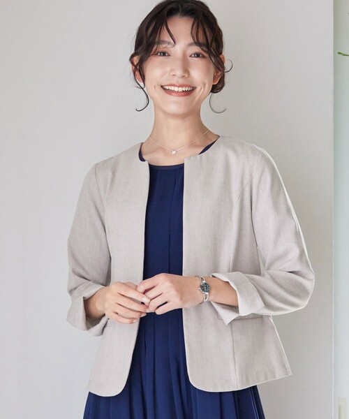 【新色追加・洗える】麻調薄地キーネックジャケット（ノーカラージャケット）｜Tiaclasse（ティアクラッセ）