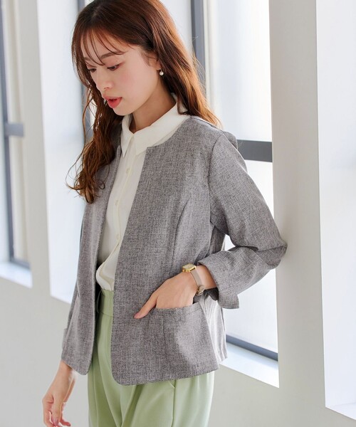 【新色追加・洗える】麻調薄地キーネックジャケット（ノーカラージャケット）｜Tiaclasse（ティアクラッセ）