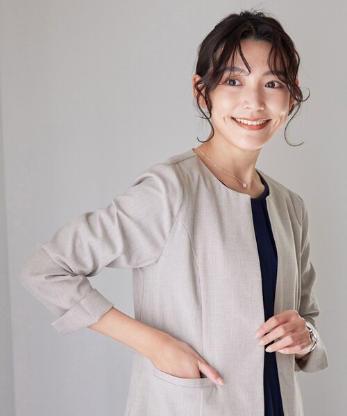 【新色追加・洗える】麻調薄地キーネックジャケット（ノーカラージャケット）｜Tiaclasse（ティアクラッセ）