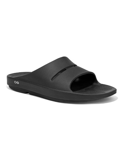 OOFOS（ウーフォス）の「OOFOS/ウーフォス  Ooahh リカバリーサンダル　WOMENS ウィメンズ（サンダル・レディース・ブラック・24/25.0/23.0）」の16枚目の写真