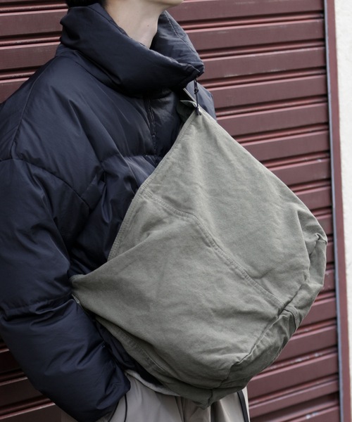 meltum（メルタム）の「【meltum/メルタム】CANVAS MESSENGER BAG - キャンバスメッセンジャーバッグ（メッセンジャーバッグ・メンズ・ブラック/ブラウン系その他/ベージュ/カーキ/ナチュラル・FREE）」の18枚目の写真