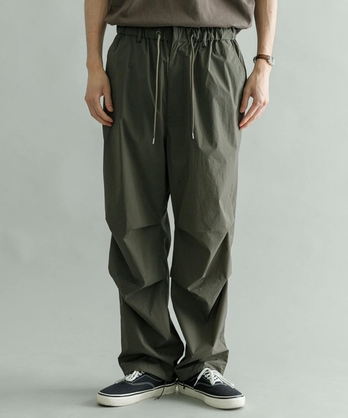 URBAN RESEARCH(アーバンリサーチ)の「『Sサイズ/XLサイズあり』AIR NYLON OVER PANTS(その他パンツ・メンズ・ブラック/カーキ・SMALL/MEDIUM/LARGE/X-LARGE)」の8枚目の写真