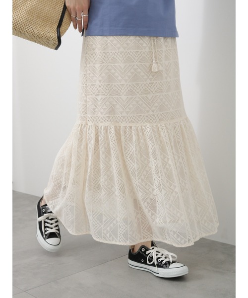 Samansa Mos2 blue（サマンサモスモスブルー）の「レースティアードスカート（スカート・レディース・ブラック/モカ/キナリ・F）」の2枚目の写真