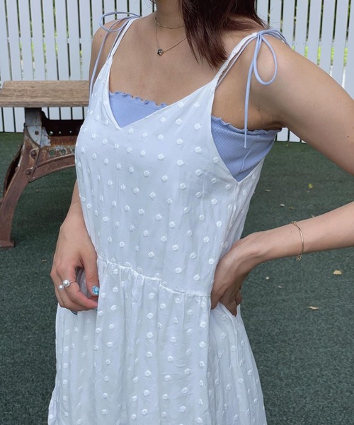 Chick(チック)の「ドット模様キャミソールワンピース(ワンピース・レディース・ホワイト・S/M)」の6枚目の写真