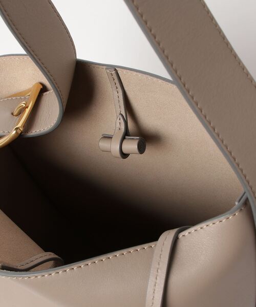 J&M Davidson（ジェイアンドエムデヴィッドソン）の「J&M DAVIDSON QUIVER BUCKET ジェイアンドエムデヴィッドソン クイバー バケット トートバッグ（トートバッグ・レディース・ベージュ/ブラック・FREE）」の12枚目の写真