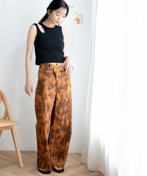 WEGO（ウィゴー）の「WEGO/カットアウトショルダータンク（タンクトップ・レディース・ブラック/ホワイト・FREE）」の3枚目の写真