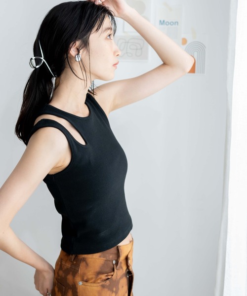 WEGO（ウィゴー）の「WEGO/カットアウトショルダータンク（タンクトップ・レディース・ブラック/ホワイト・FREE）」の18枚目の写真