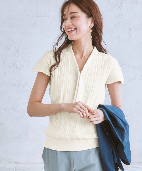 7days Life Styling(セブンデイズライフスタイリング)の「ワイドリブフレンチスリーブボウタイニット(毛玉になりにくい・UVカット・ウォッシャブル・乾きやすい)(ニット/セーター・レディース・アイボリー/ブラック/ブラウン/グレー系/ブルー・L/LL/S/M)」の3枚目の写真
