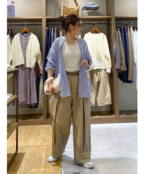 niko and...（ニコアンド）の「[MODE NORM CORE(モードノームコア)]タマムシツイルプリーツパンツ（チノパンツ・レディース・カーキ/ネイビー/キャメル/ベージュ/ライトグレー・MEDIUM/LARGE）」の13枚目の写真