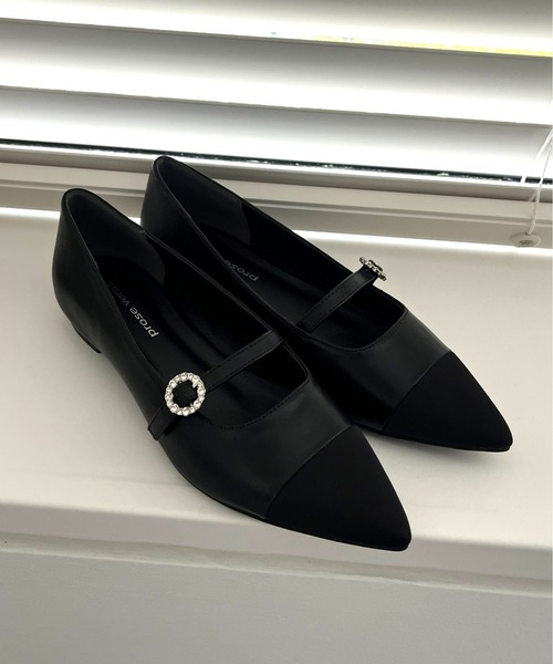 prose verse(プロズヴェール)の「ビジュバックルワンストラップパンプス(パンプス・レディース・ブラック/ベージュ・LARGE/MEDIUM/SMALL)」の2枚目の写真