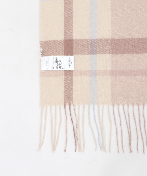 axes femme(アクシーズファム)の「ピン付きチェック柄ストール(ストール/ショール・レディース・ベージュ/サックスブルー/ラベンダー・FREE)」の7枚目の写真