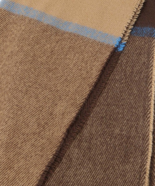 LAKOLE（ラコレ）の「アソートチェックマフラー / 960791（マフラー・レディース・ブラウン/グレー/オフホワイト/カーキ/イエロー/オレンジ/ブルー・FREE）」の16枚目の写真