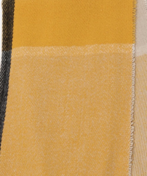 LAKOLE（ラコレ）の「アソートチェックマフラー / 960791（マフラー・レディース・ブラウン/グレー/オフホワイト/カーキ/イエロー/オレンジ/ブルー・FREE）」の19枚目の写真