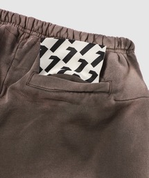 RRR-123（リヴィントンロイレビス）の「RRR CORE SWEATS BROWN