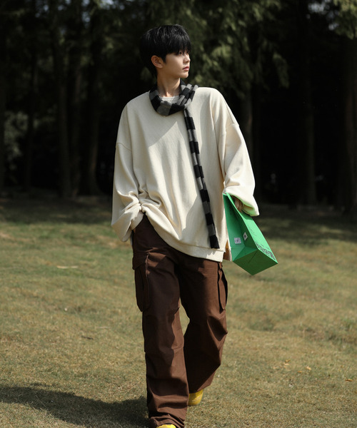 neos(ネオス)の「【neos -addictive design-】ルーズシルエット コーデュロイタッチ クルーネック ロングスリーブ カットソー(Tシャツ/カットソー・メンズ・アイボリー/ブルー/チャコールグレー・LARGE/MEDIUM)」の15枚目の写真