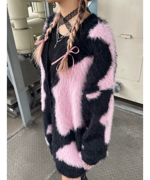 XU(エックスユー)の「ストリートファッション XU エックスユー pattern knit cardigan 3 オーバーサイズ ニット カーディガン ヘアリーニット Vネックニット シャギーニット(カーディガン/ボレロ・レディース・ブラック・ONE SIZE)」の11枚目の写真