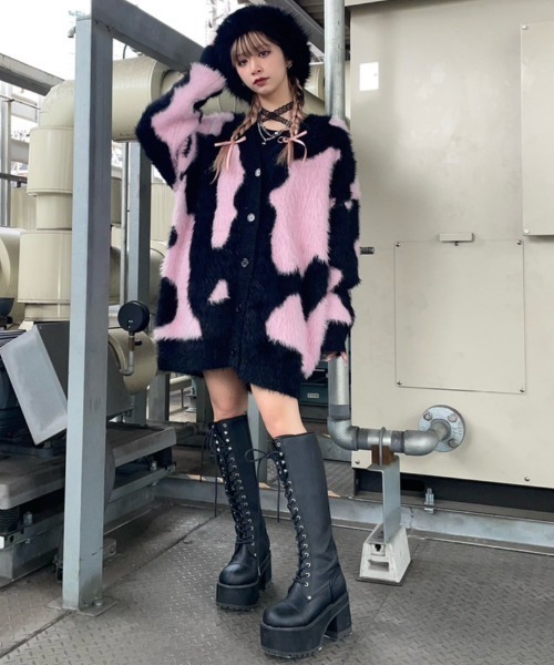 XU(エックスユー)の「ストリートファッション XU エックスユー pattern knit cardigan 3 オーバーサイズ ニット カーディガン ヘアリーニット Vネックニット シャギーニット(カーディガン/ボレロ・レディース・ブラック・ONE SIZE)」の3枚目の写真