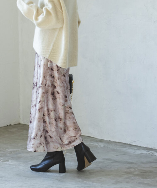 Noble（ノーブル）の「ジェムプリントナローAラインサテンスカート（スカート・レディース・ピンク系その他・FREE）」の8枚目の写真