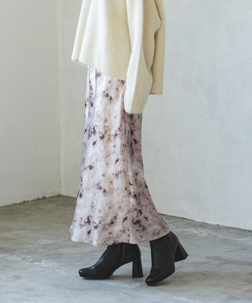 Noble（ノーブル）の「ジェムプリントナローAラインサテンスカート（スカート・レディース・ピンク系その他・FREE）」の20枚目の写真