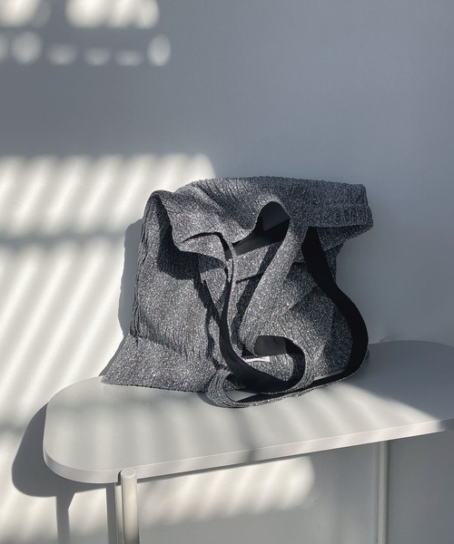 AS KNOW AS plus(アズノゥアズプラス)の「◎クリンクルラメトートバッグ(トートバッグ・レディース・シルバー/グリーン/ブラック/オレンジ/ブルー/ピンク/ブラウン/レッド・FREE)」の21枚目の写真