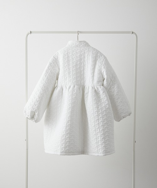 riziere（リジェール）の「キルティングコートワンピース（ノーカラーコート・キッズ・ホワイト/ブラック・90/100/110/120/130/140/150）」の5枚目の写真