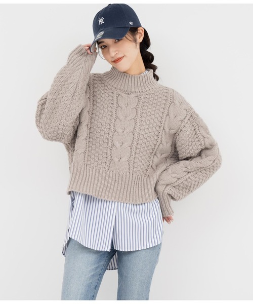 ANAP（アナップ）の「ケーブル編みハイネックニット（ニット/セーター・レディース・グレイッシュベージュ/レッド/スミクロ・FREE）」の10枚目の写真