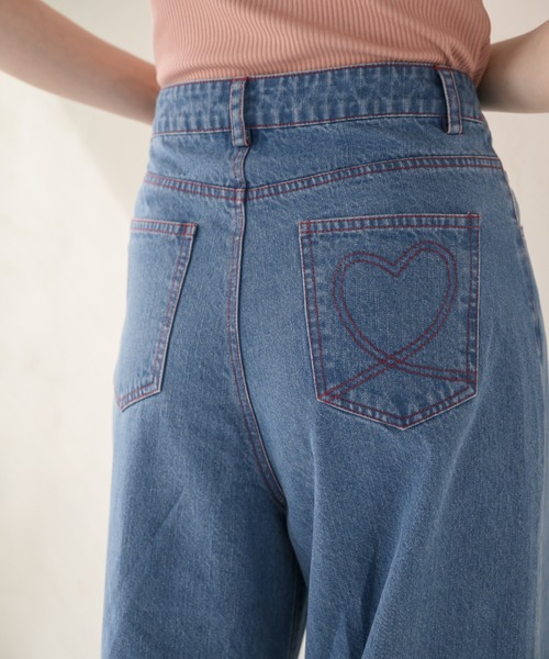 idem(イデム)の「heart tuck wide denim/タックデニムパンツ【Sサイズ展開あり】(デニムパンツ・レディース・ネイビー/ブルー・SMALL/FREE)」の4枚目の写真