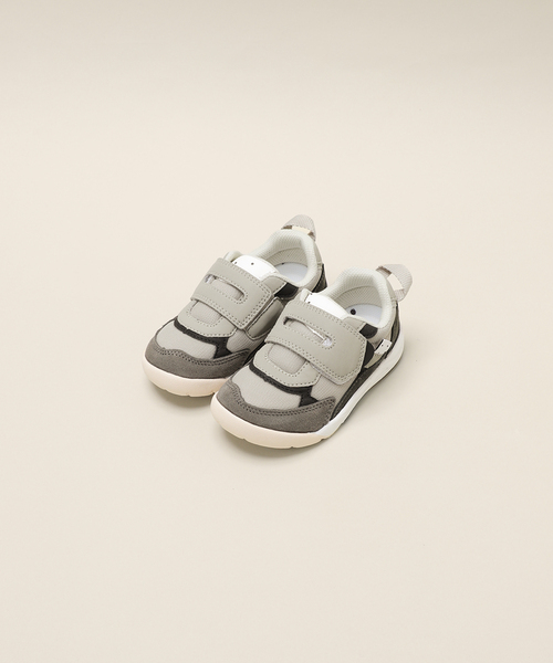 IENA ENFANT（イエナアンファン）の「《追加》【IFME/イフミー】別注Bon Chic スニーカーKIDS(15cm-19cm)（スニーカー・キッズ・グレー/ブラック/ホワイト・15 /16/17/18/19）」の21枚目の写真