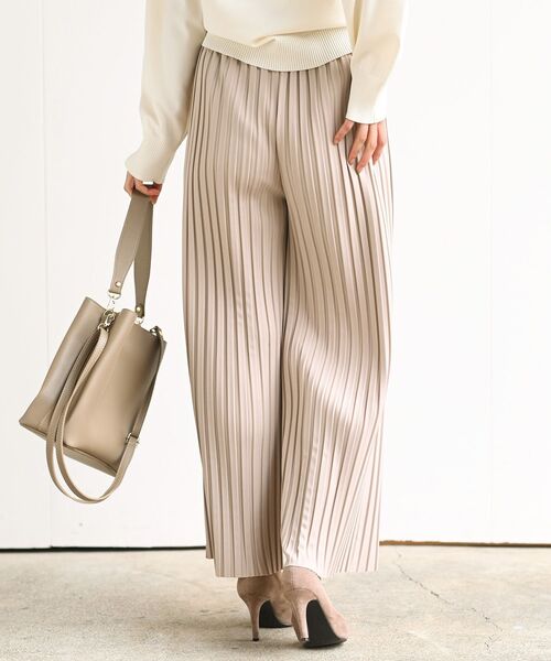 rps（アールピーエス）の「ポンチプリーツパンツ（その他パンツ・レディース・ブラック/グレイッシュベージュ/カーキ・フリー）」の10枚目の写真